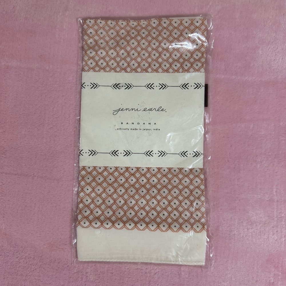 Jenni Earle Bandanna